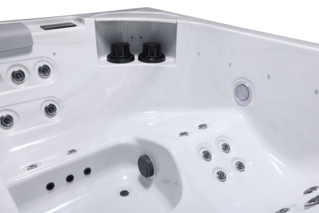 Гидромассажный спа бассейн NordicSpa Magni (Магни)